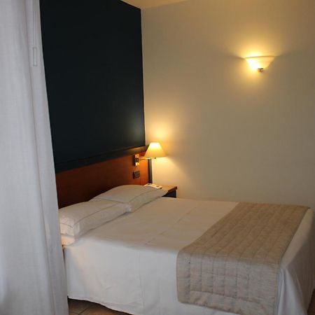 Domus Grand Hotel Rende Bagian luar foto