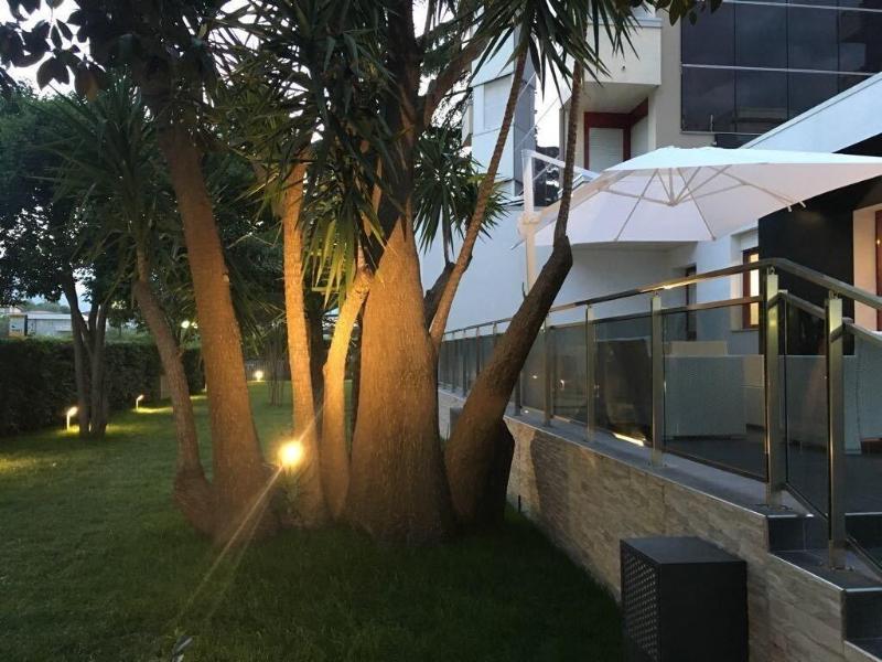 Domus Grand Hotel Rende Bagian luar foto