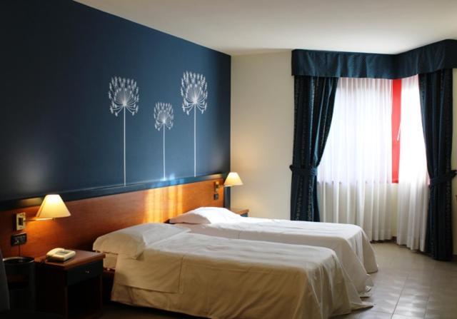 Domus Grand Hotel Rende Bagian luar foto