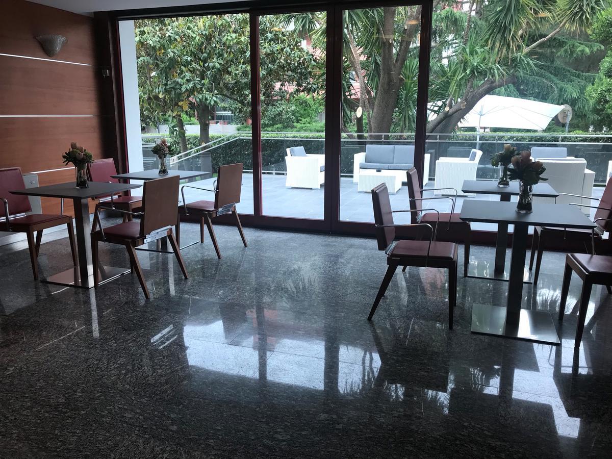 Domus Grand Hotel Rende Bagian luar foto