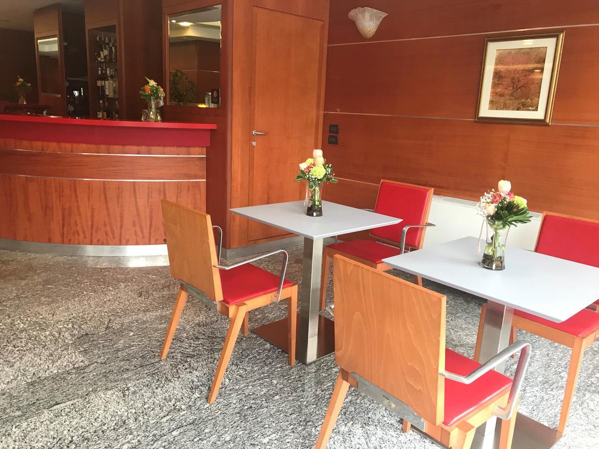 Domus Grand Hotel Rende Bagian luar foto